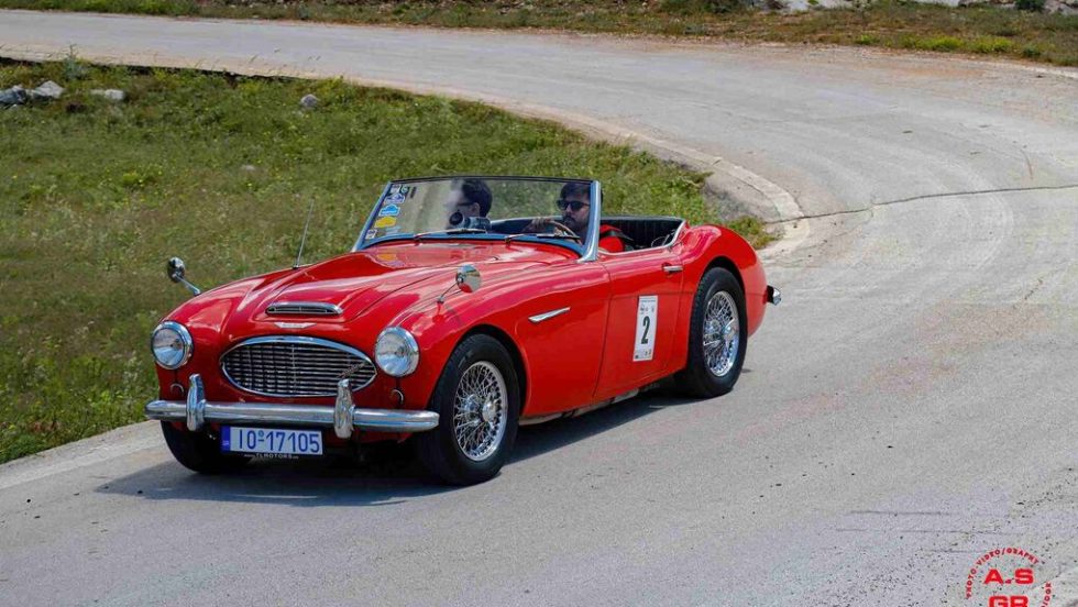 CLASSIC CARS.j